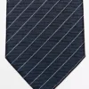 100 % silkkiä oleva raidallinen solmio 100 % silkkiä oleva raidallinen solmio