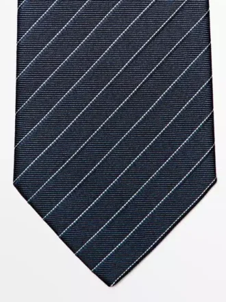 100 % silkkiä oleva raidallinen solmio