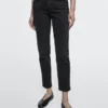 Keskikorkeat, lyhennetyt slim fit -farkut Keskikorkeat, lyhennetyt slim fit -farkut