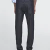 Kevyet, slim fit -malliset, pesun jälkeiset farkut Kevyet, slim fit -malliset, pesun jälkeiset farkut