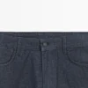Kevyet, slim fit -malliset, pesun jälkeiset farkut Kevyet, slim fit -malliset, pesun jälkeiset farkut