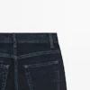 Korkeavyötäröiset boot-cut-farkut, flokattu pinta Korkeavyötäröiset boot-cut-farkut, flokattu pinta