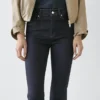 Korkeavyötäröiset, kellotetut skinny-farkut Korkeavyötäröiset, kellotetut skinny-farkut