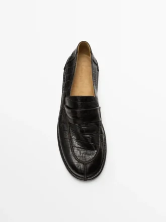 Loaferit, joissa on krokotiilikuviopainatus