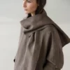 Melange-lineninen bomber-takki ja huivi Melange-lineninen bomber-takki ja huivi