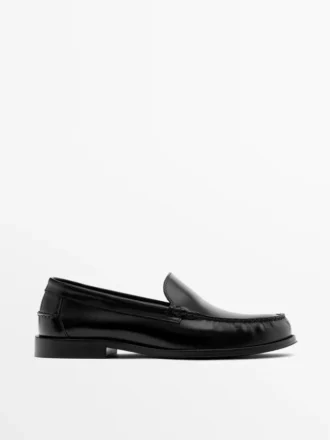 Nahkaiset loaferit kiiltävällä viimeistelyllä Nahkaiset loaferit kiiltävällä viimeistelyllä
