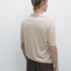 Neulottu V-kaula-aukkoinen poolikauluspaita Neulottu V-kaula-aukkoinen poolikauluspaita