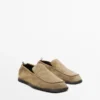 Pehmeät nahkaiset Loaferit, joissa on rypytysyksityiskohta Pehmeät nahkaiset Loaferit, joissa on rypytysyksityiskohta