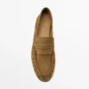 Pehmeät split-nahkaiset loaferit Pehmeät split-nahkaiset loaferit