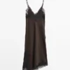 Pitsikoristeinen camisole-meko Pitsikoristeinen camisole-meko