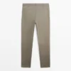 Puuvillaseoksesta valmistetut slim fit -housut Puuvillaseoksesta valmistetut slim fit -housut