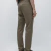 Puuvillaseoksesta valmistetut slim fit -housut Puuvillaseoksesta valmistetut slim fit -housut
