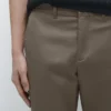 Puuvillaseoksesta valmistetut slim fit -housut Puuvillaseoksesta valmistetut slim fit -housut