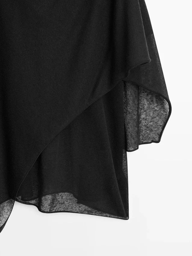 Surplice-mallinen pellavaseos-kapetoppi Surplice-mallinen pellavaseos-kapetoppi